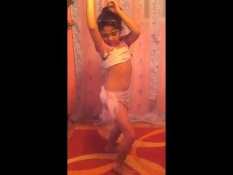 شاهد وصلة رقص لطفلة