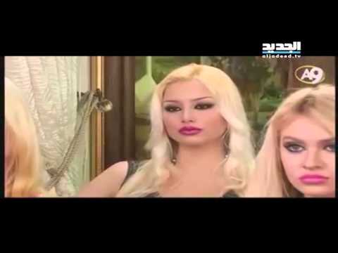 يدعو إلى التسامح في رفقة الراقصات والخمر