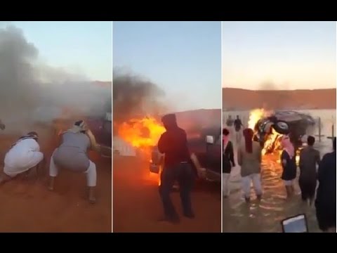 سعوديون يفشلون في إطفاء سيارة مشتعلة فألقوها في الماء