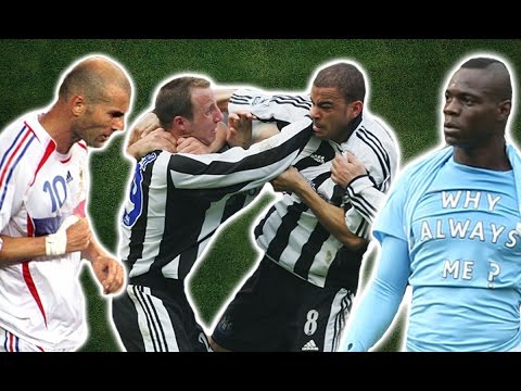 أغبى 10 تصرفات فعلها نجوم كرة القدم في الملعب