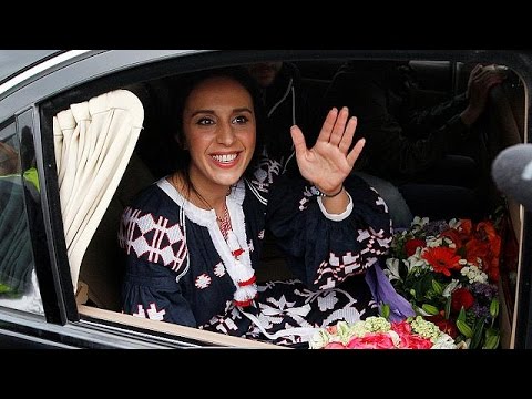 بالفيديو عودة بطولية إلى الديار لجامالا إثر فوزها في مسابقة يوروفيجن