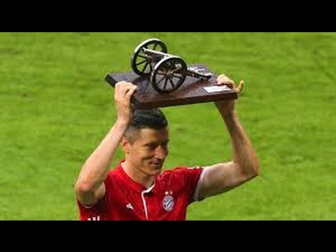 ليفاندوفسكي يتوج ملكا على عرش البونذزليغا