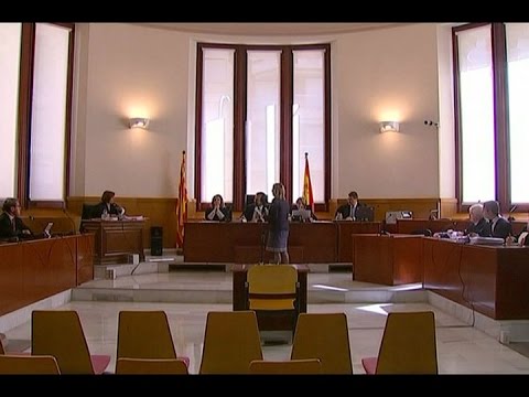 شاهد محاكمة ميسي ووالده بتهمة التهرب الضريبي