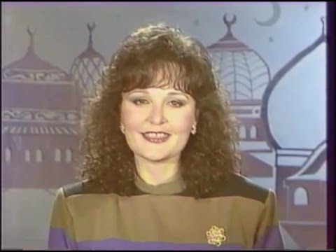 نهال كمال تقدم حلقة من فوازير عجايب صندوق الدنيا