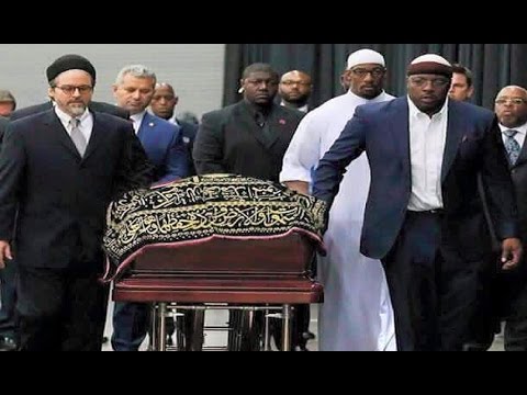 مسلمون ومسيحيون ويهود يشيعون جثمان محمد على كلاى