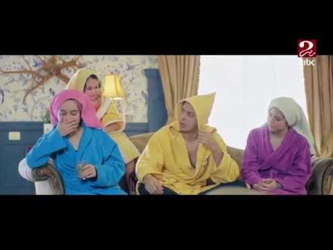 شاهد ماذا فعل مصطفى شعبان مع شاب صوّر بناته في حمام السباحة