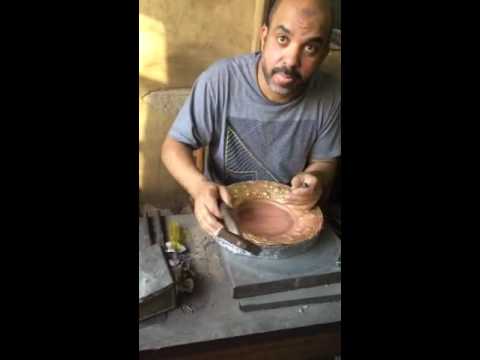 بالفيديو مهنة النقش على النحاس مهددة بالزوال