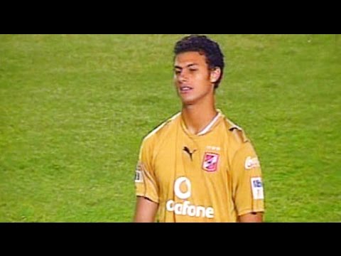 بالفيديو شاهد مهارات حارس الأهلي الجديد