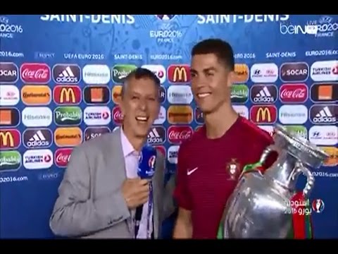 شاهد  كريستيانو يصيح  بمراكش المغربية بعد فوز البرتغال باللقب الأوروبي