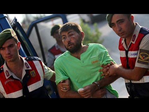 اعتقال 11 جندياً متهمين باقتحام الفندق الذي كان فيه اردوغان ليلة محاولة الانقلاب