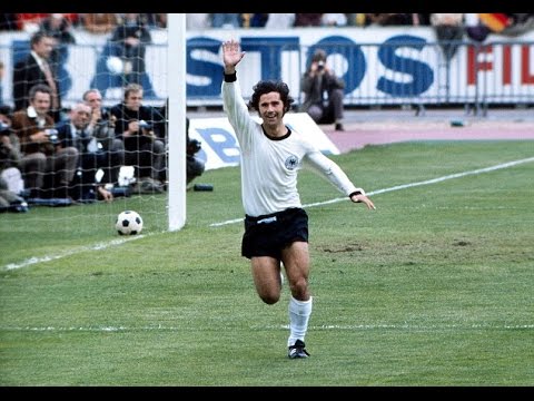 شاهد غيرد مولر ثاني أفضل هداف في التاريخ