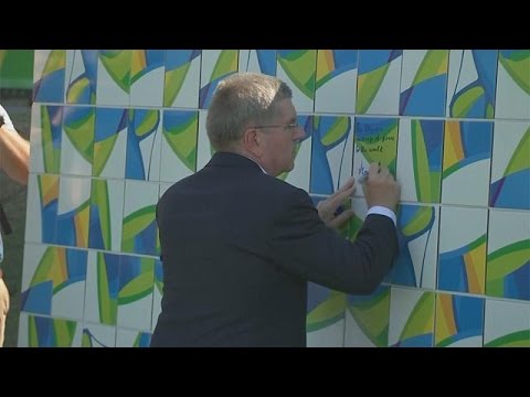 شاهد افتتاح جدار الهدنة الأولمبي