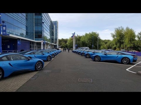 ليستر سيتي يهدي لاعبيه 19 سيارة bmw