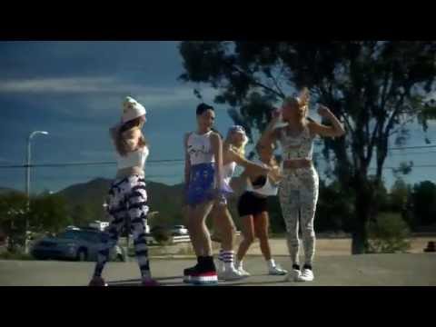 ساندي تطرح كليب أحلى بنت