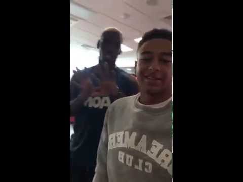 رقص نجوم مانشستر يونايتد بعد عودة بوغبا