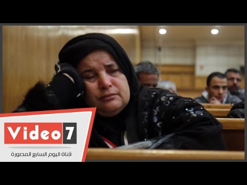 دموع أهالي شهداء مذبحة بورسعيد