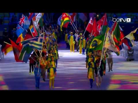 شاهد دخول الوفود المشاركة إلى الـماراكانا