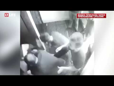 لحظة مقتل حارس ملهى ليلي في روسيا