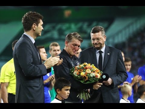 الدموع تهزم شفاينشتايغر في ليلة وداع ألمانيا