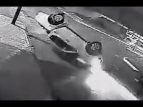 ماذا فعل سائق في سيارته