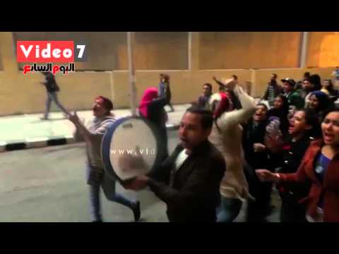 مسيرة نسائية مؤيدة للجيش والشرطة في التحرير