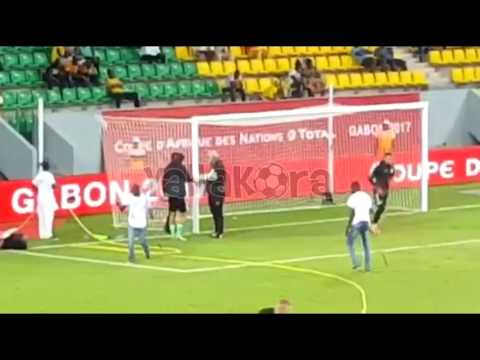 شاهد أزمة مفاجئة قبل لقاء منتخبي مصر وأوغندا