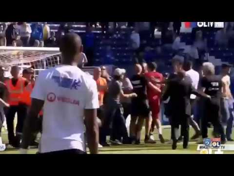 شاهد جمهور باستيا يهاجم فريق ليون