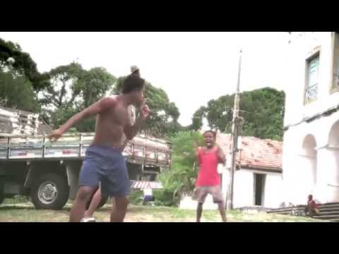 مهارات خرافية لأطفال وعواجيز في كرة القدم