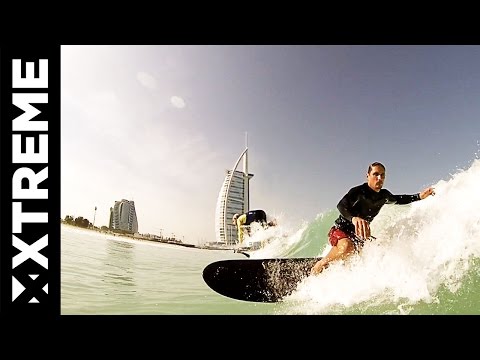 إبداع في ركوب الأمواج تشهده دبيّ