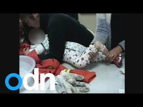 إنقاذ يد طفل صيني انحشرت في خلاط المطبخ