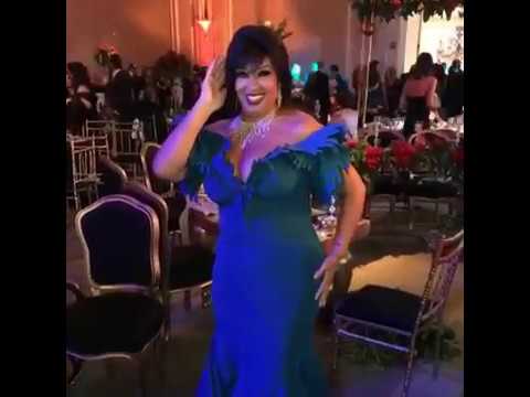 شاهد فيفي عبده في وصلة رقص مثيرة