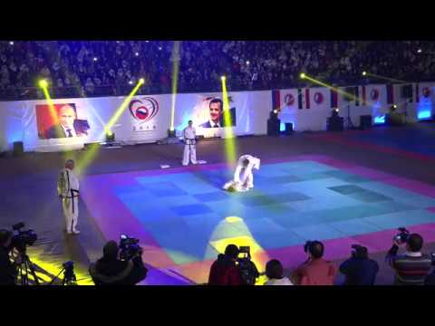 شاهد سورية تحتفي بعروض قتالية روسية مميزة