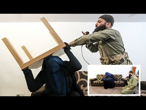 شاهد لحظة خروج جني من جسد سيدة منتقبة
