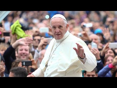 شاهد البابا فرنسيس يؤكّد أنّ سورية تموت شهيدة