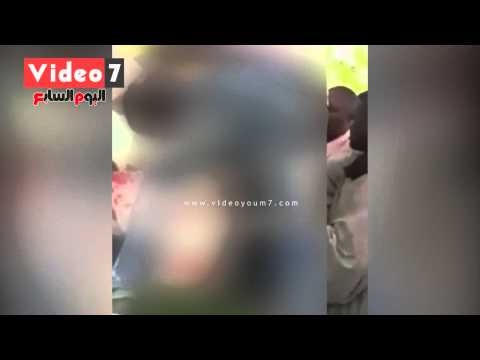 سوداني يحاول ذبح آخر على طريقة داعش