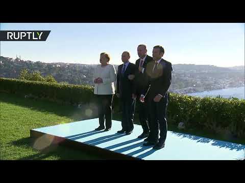 صورة مشتركة للزعماء المشاركين في القمة الرباعية