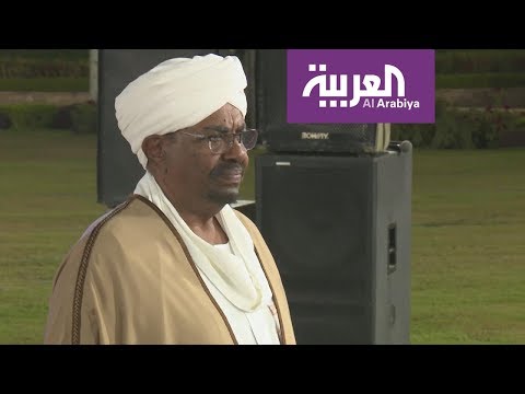 شاهد المظاهرات تتجدد في الخرطوم والحكومة تعد بانفراجة قريبة