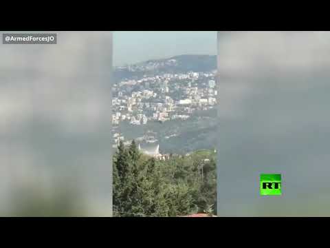 شاهد الجيش الأردني يساهم في إخماد حرائق لبنان