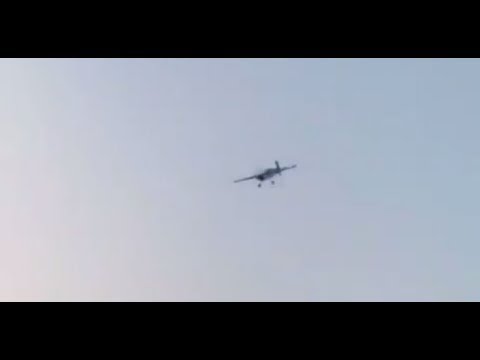 شاهد تحطم طائرة في الأحواز ومقتل 3 أشخاص