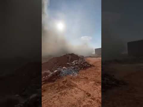 شاهد  حريق في مصنع بطاطين في العاشر من رمضان  في مصر