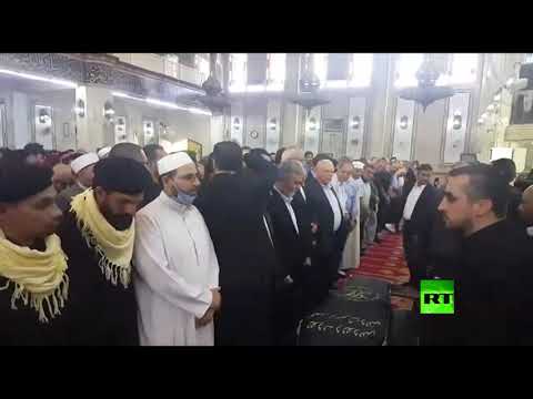 شاهد صلاة الجنازة في دمشق على روح رمضان عبد الله شلح