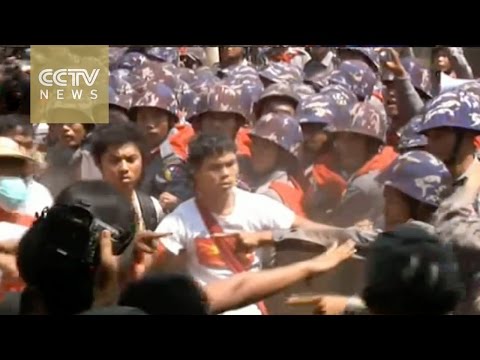 شرطة ميانمار تعتدي على مسيرة للطلبة