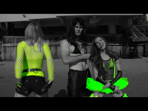 مخرج أمريكى يفضح أكاذيب المصارعة الحرة