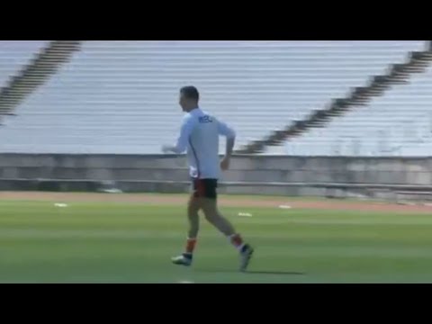 بالفيديو رونالدو يسجل هدفًا رائعًا خلال تمارين البرتغال