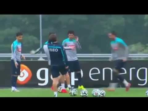 رونالدو يرقص بشكل كوميدى