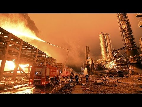 شاهد النيران تندلع من جديد في مصنع صيني