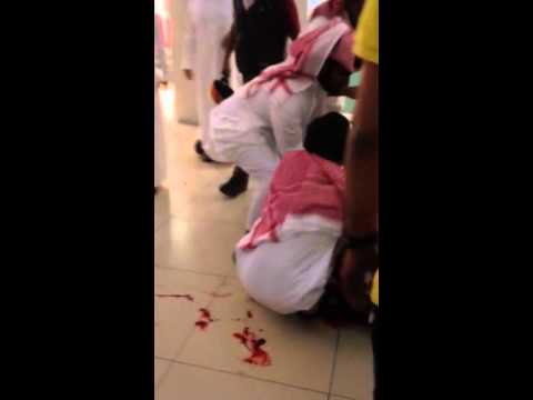 بالفيديو مقتل شاب بعد طعنة من مجهول في السعودية