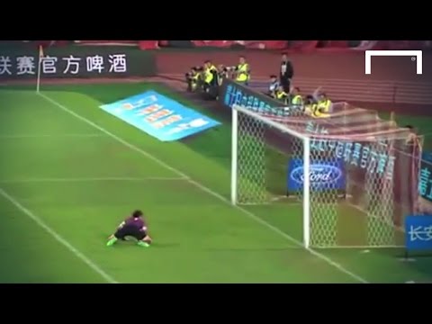 شاهد لاعب صيني يتبع أسلوب الكابتن ماجد