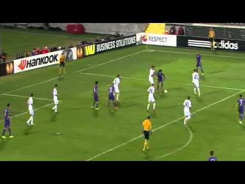 فيديو النجم محمد صلاح يتلاعب بدفاع كييف