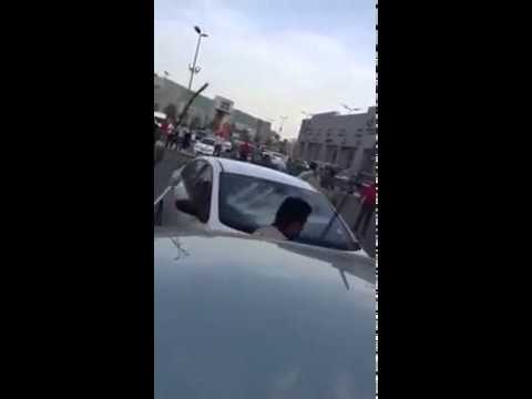فيديو مشاجرة بسبب قطعة ملابس في السعودية